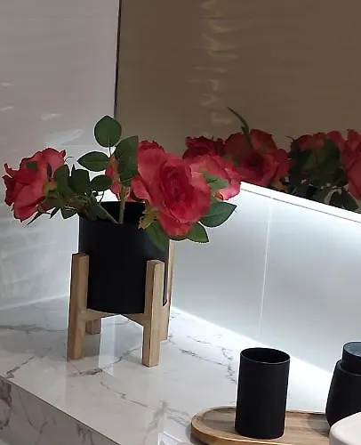 Lau Qualis Zona Coresi Mall