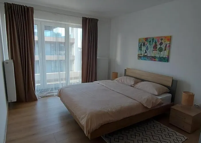 Lau Qualis Zona Coresi Mall Appartement *