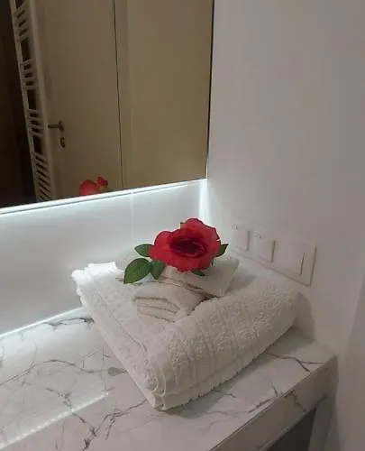 Lau Qualis Zona Coresi Mall Appartement *