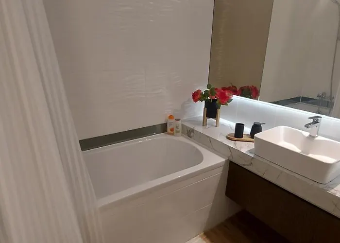 Appartement Lau Qualis Zona Coresi Mall